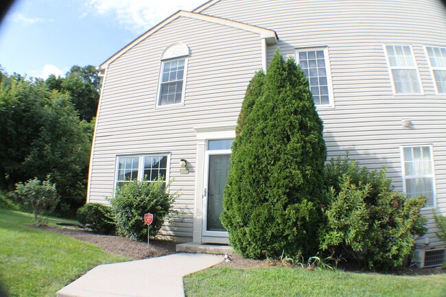 Building Photo - 349 Bluestone Ct