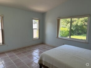 Building Photo - 600 Fox Trail SW