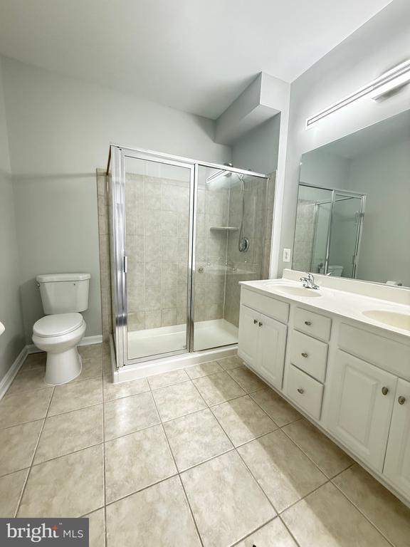 Building Photo - 21228 McFadden Square