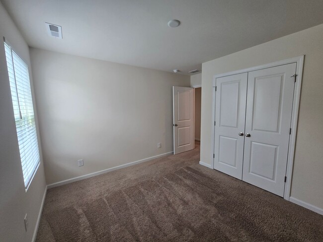 Building Photo - 76 Saddle Oaks Ln