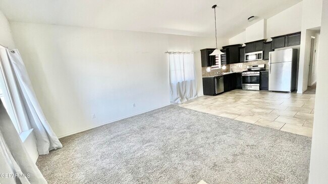Building Photo - 14372 Chris Zingo Ln
