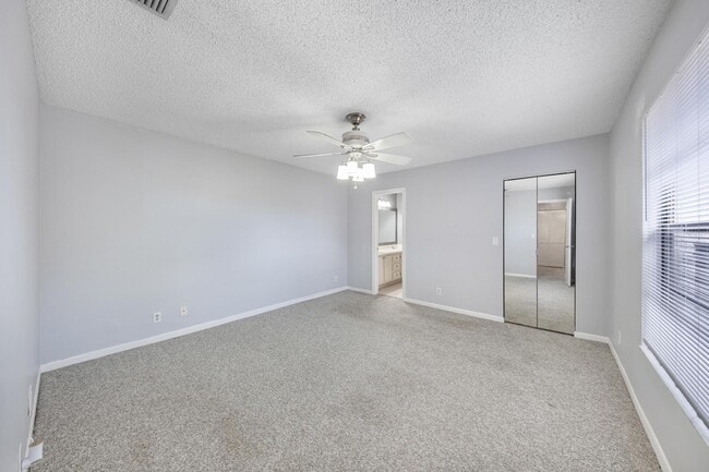 Building Photo - 2508 NW 99th Ave