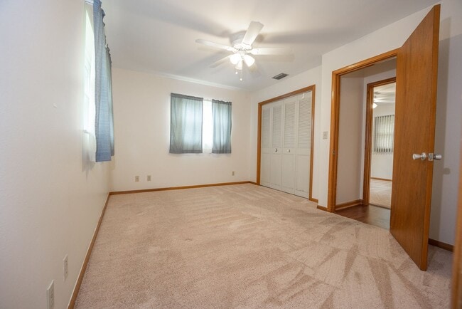 Building Photo - 3BR/2BA Mobile Home with 2 Acres in Weirsdale