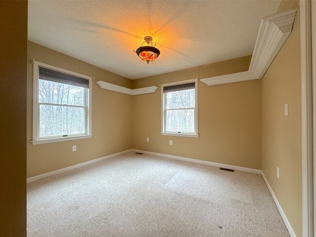 Building Photo - 400 Windham Ave