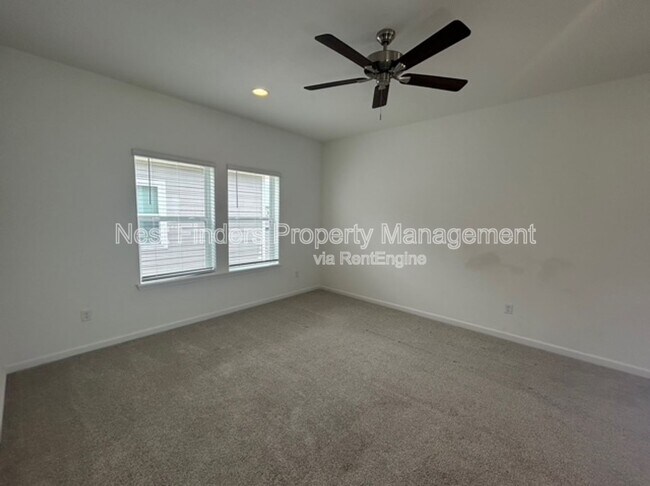 Building Photo - 42 Golden Fern Dr