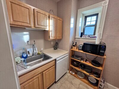 Building Photo - 101 Saint Paul St