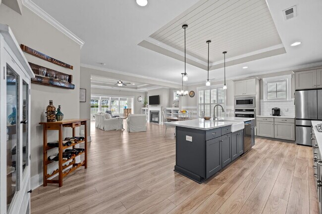 Building Photo - "Coastal Comfort Awaits: Spacious 3-Bed, 3-Bath Home in Holly Ridge!"