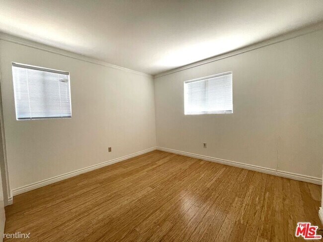 Building Photo - 3 br, 3 bath House - 3100 E Sierra Madre Blvd