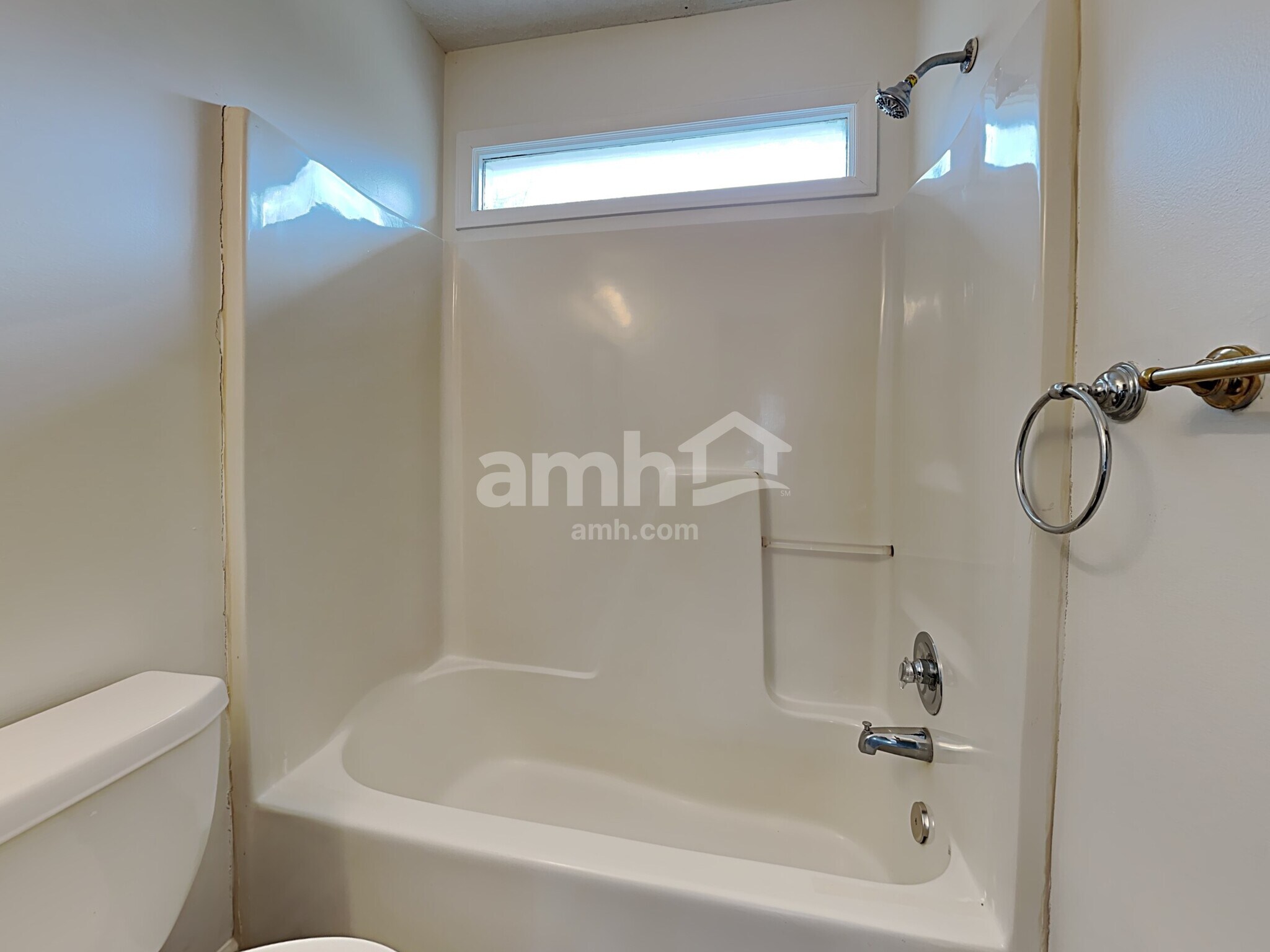 Building Photo - 3234 Sparrowhawk Dr