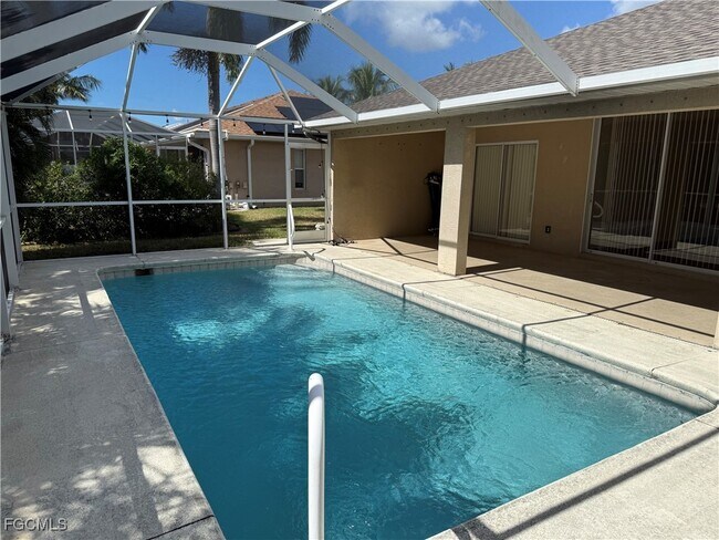 Building Photo - 2018 SW 30th St