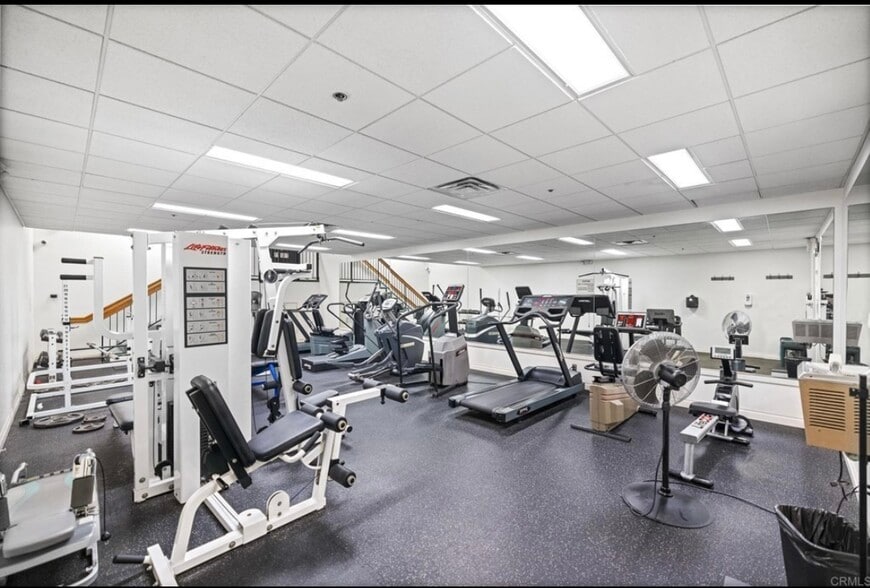 Building Photo - 5895 Friars Rd