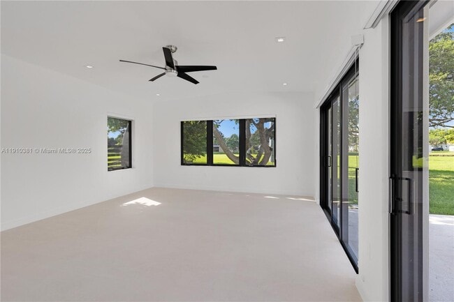 Building Photo - 8000 SW 139th Ter