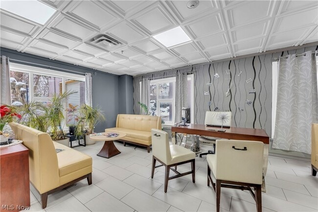 Building Photo - 797 E Market St