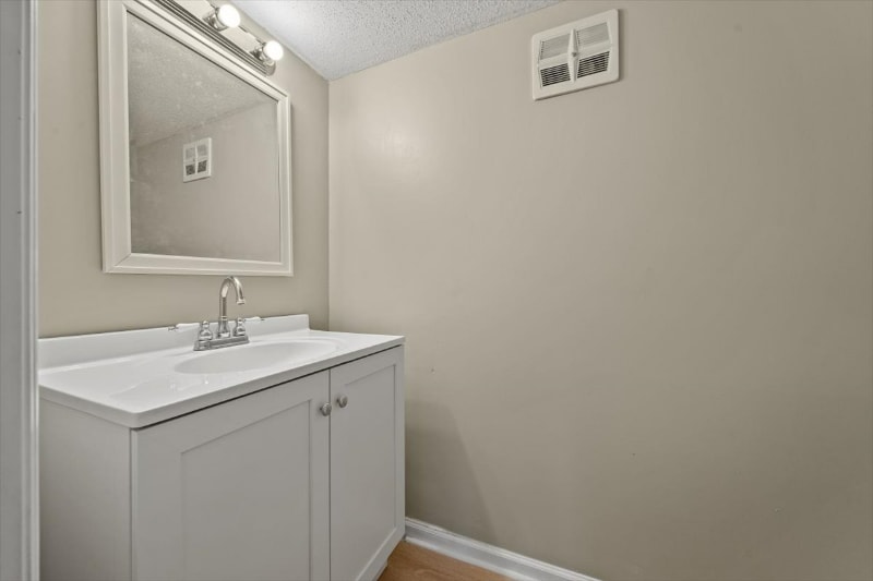 Building Photo - 11800 E 77th St