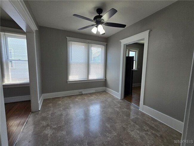 Building Photo - 409 Hawley St
