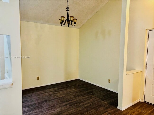 Building Photo - 10521 SW 158th Ct