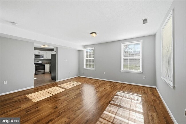 Building Photo - 37127 Butts Ln