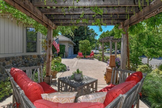 Building Photo - Stunning Four Bedroom Browns Valley Home f...