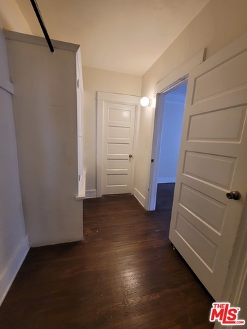Building Photo - 2932 1/2 Normandie Ave