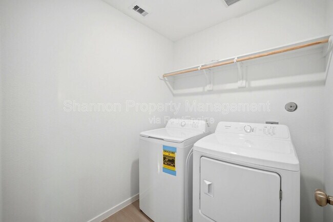 Building Photo - 25585 Rose Creek Dr