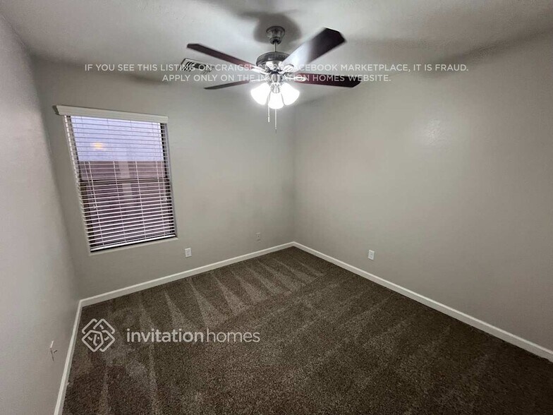 Building Photo - 16063 W Saguaro Ln