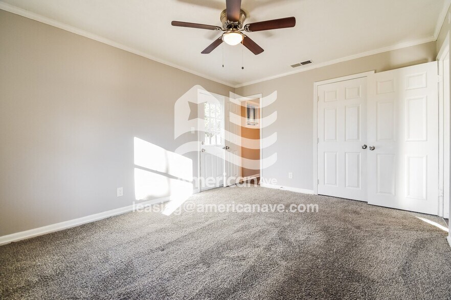 Building Photo - 4935 Lisa Ct