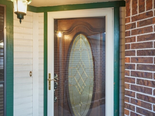 Building Photo - 19623 Westbridge Ln