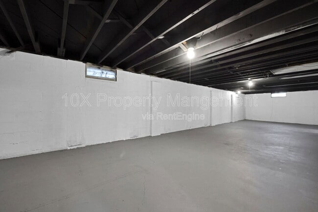 Building Photo - 1815 Woodcrest Rd