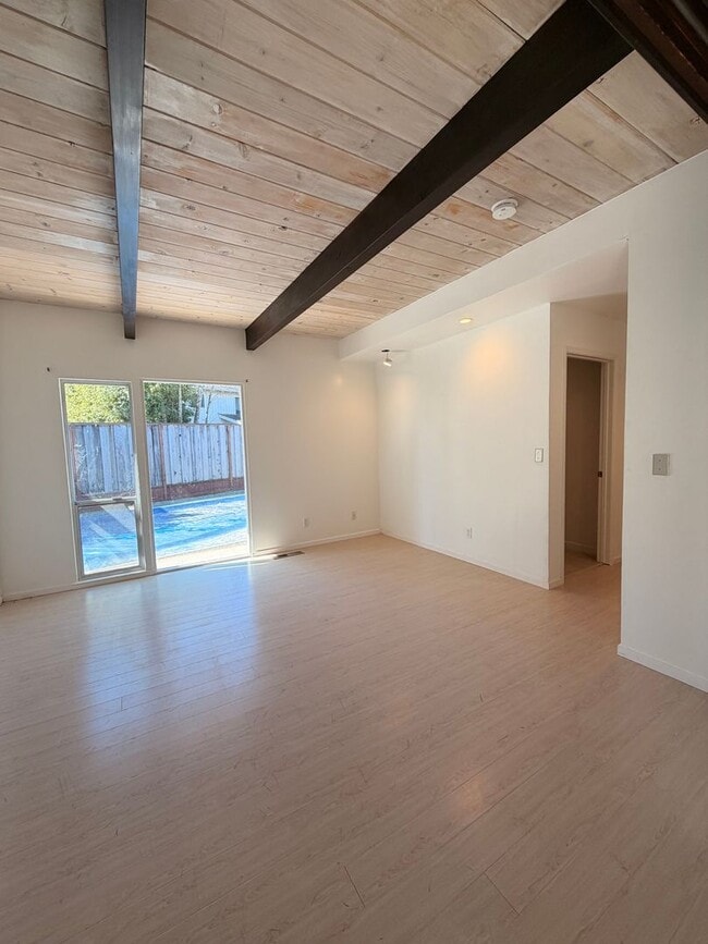 Building Photo - Mid-Century Modern Coastal Retreat – Walk to Beach & Bike to Aptos Village | 4+ Bed / 2 Bath