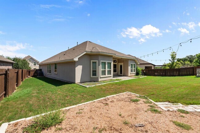 Building Photo - 175 Senna Dr