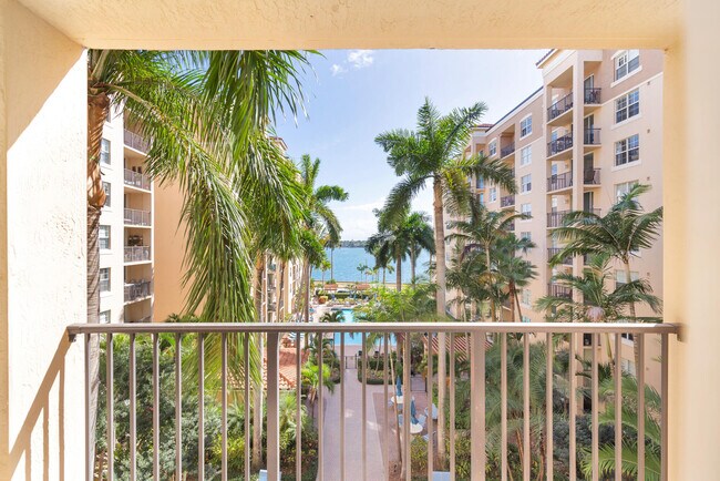 Building Photo - 1801 N Flagler Dr