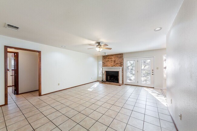 Building Photo - 57 Woodcreek Dr