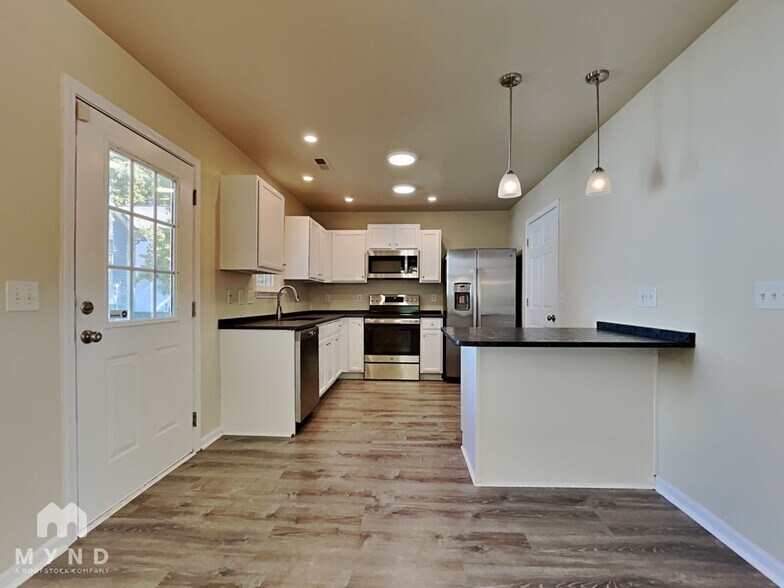 Building Photo - 5146 Brooktree Dr