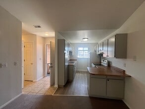 Building Photo - $500 OFF MOVE IN SPECIAL-  2BD/2BA with in unit washer/dryer