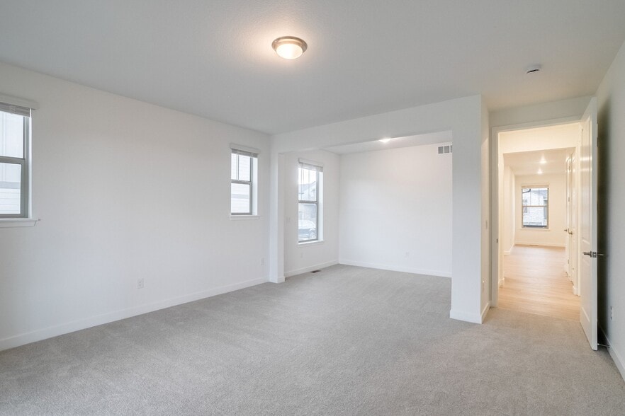 Building Photo - 15402 W Dequesne Ave