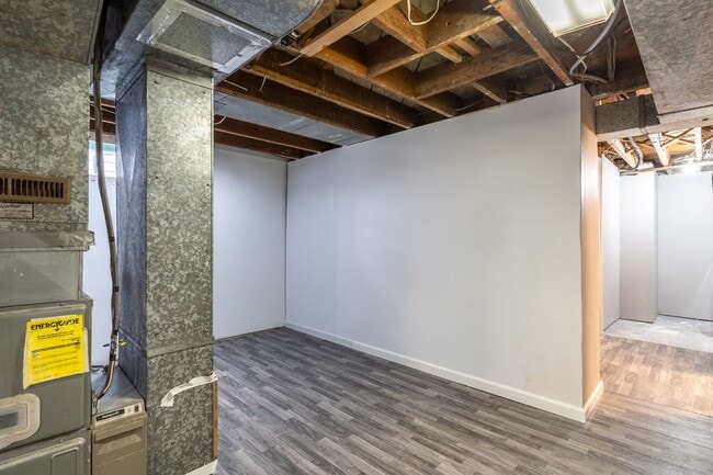 Building Photo - 1708 2nd Ave N