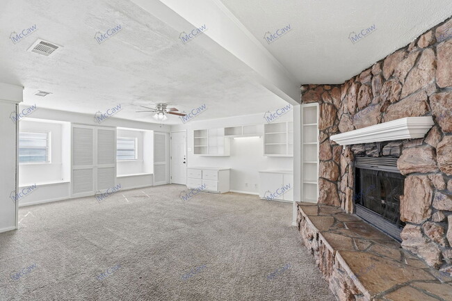 Building Photo - 3401 Princeton Dr