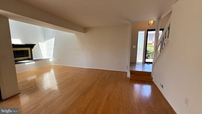 Building Photo - 11235 Snowflake Ct