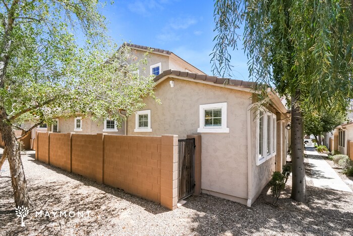 Building Photo - 10048 E Isleta Ave