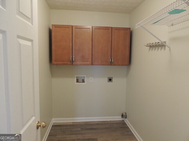 Building Photo - 70 Aspen Dr