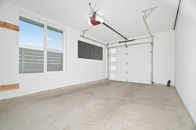 Building Photo - 8823 9th Ave SW