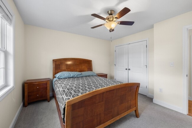 Building Photo - 11 Checkerberry Ln