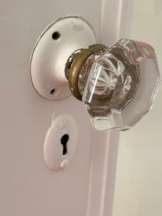 Building Photo - Charming Second-Floor Condo in Historic Fi...