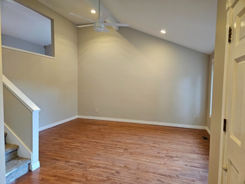 Building Photo - 2455 130th Ave SE