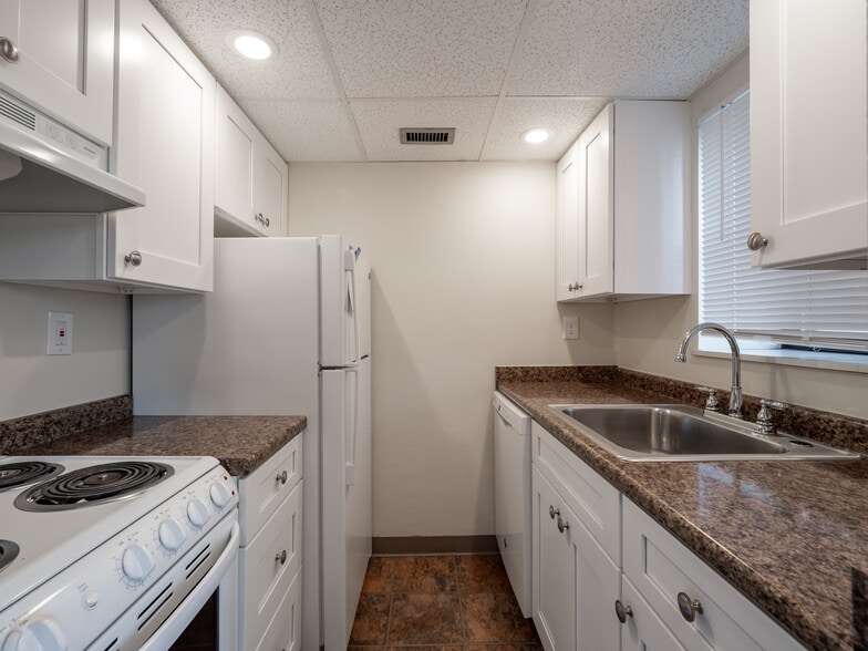 Tiffany 408 - Tiffany Apartments