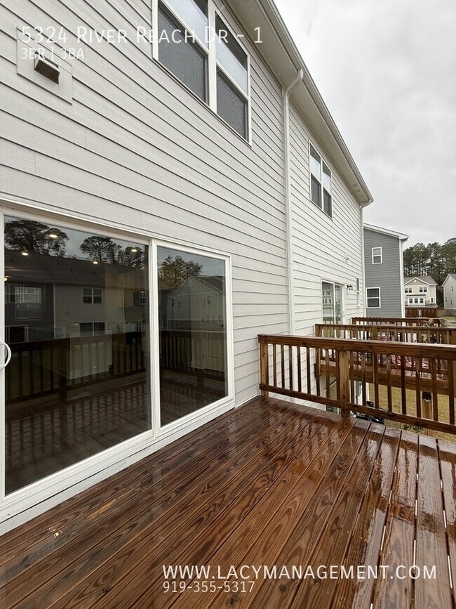 Building Photo - 5324 River Reach Dr