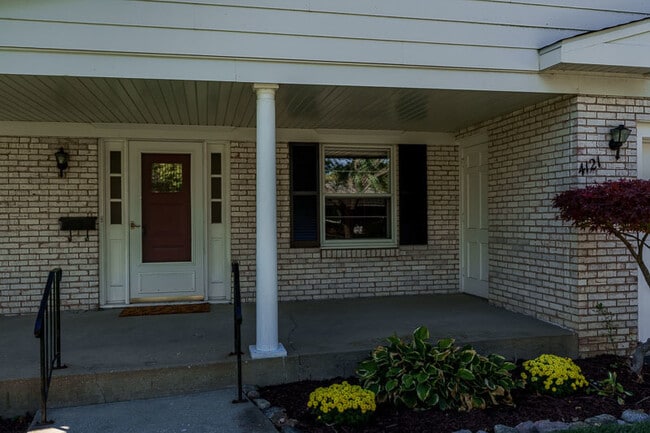 Building Photo - 4121 Crosby St