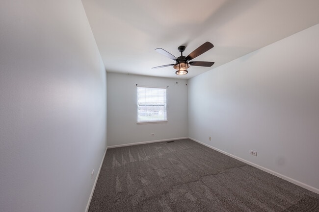 Building Photo - 135 Seton Creek Dr