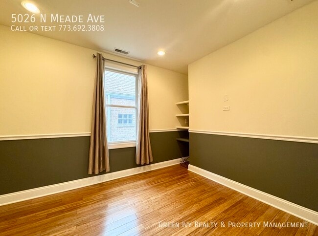 Building Photo - 5026 N Meade Ave