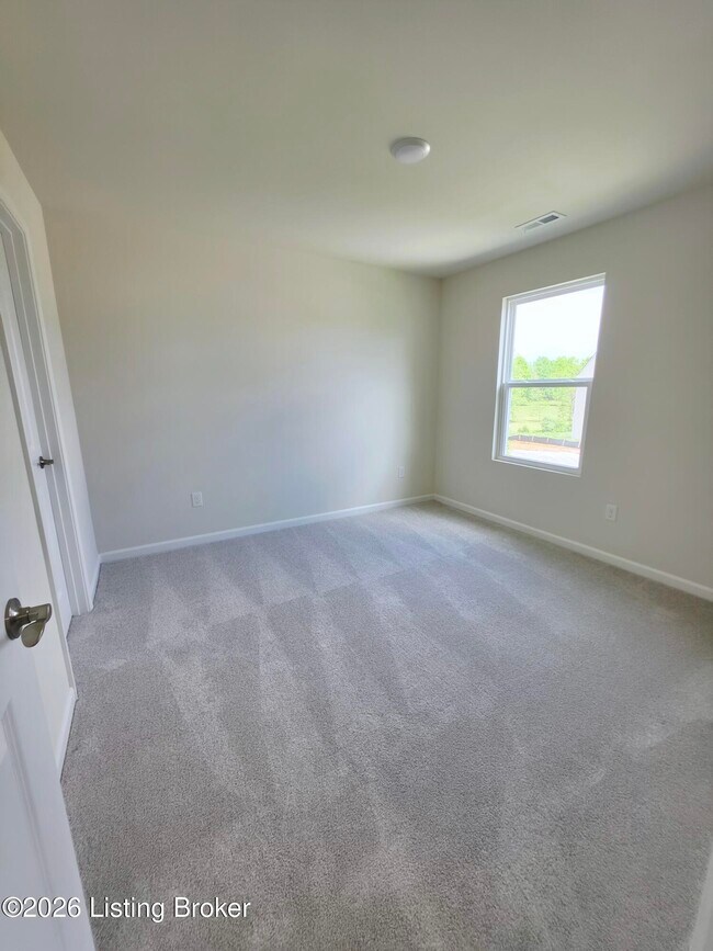 Building Photo - 8302 Fairmount Rd